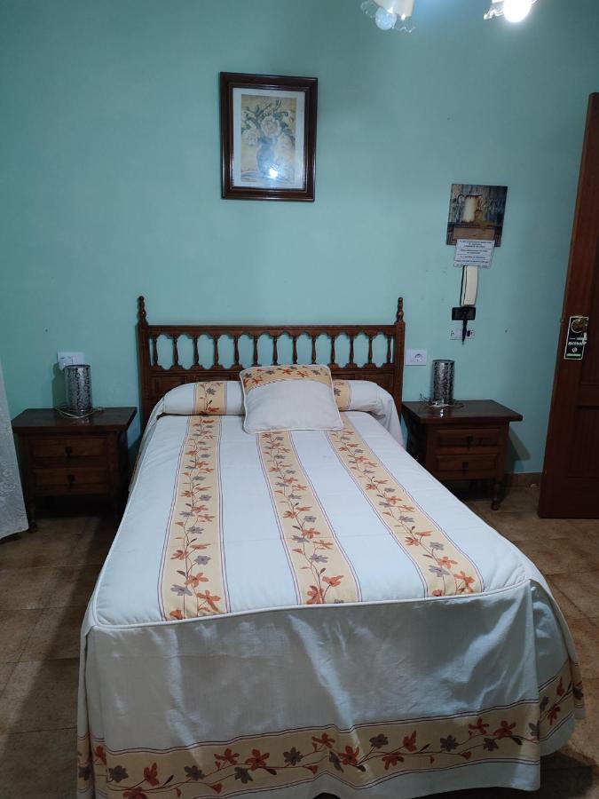 PENSION - Restaurante VILABOA -wifi, aparcamiento propio- Boveda  Esterno foto