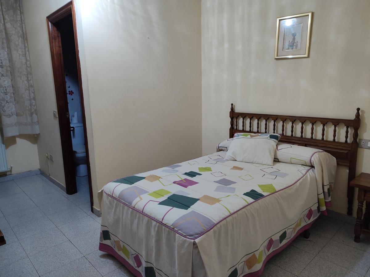 PENSION - Restaurante VILABOA -wifi, aparcamiento propio- Boveda  Esterno foto