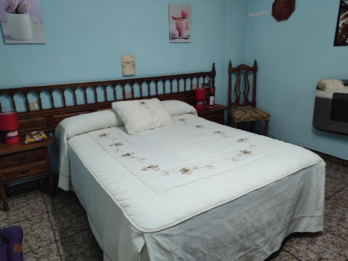 PENSION - Restaurante VILABOA -wifi, aparcamiento propio- Boveda  Esterno foto