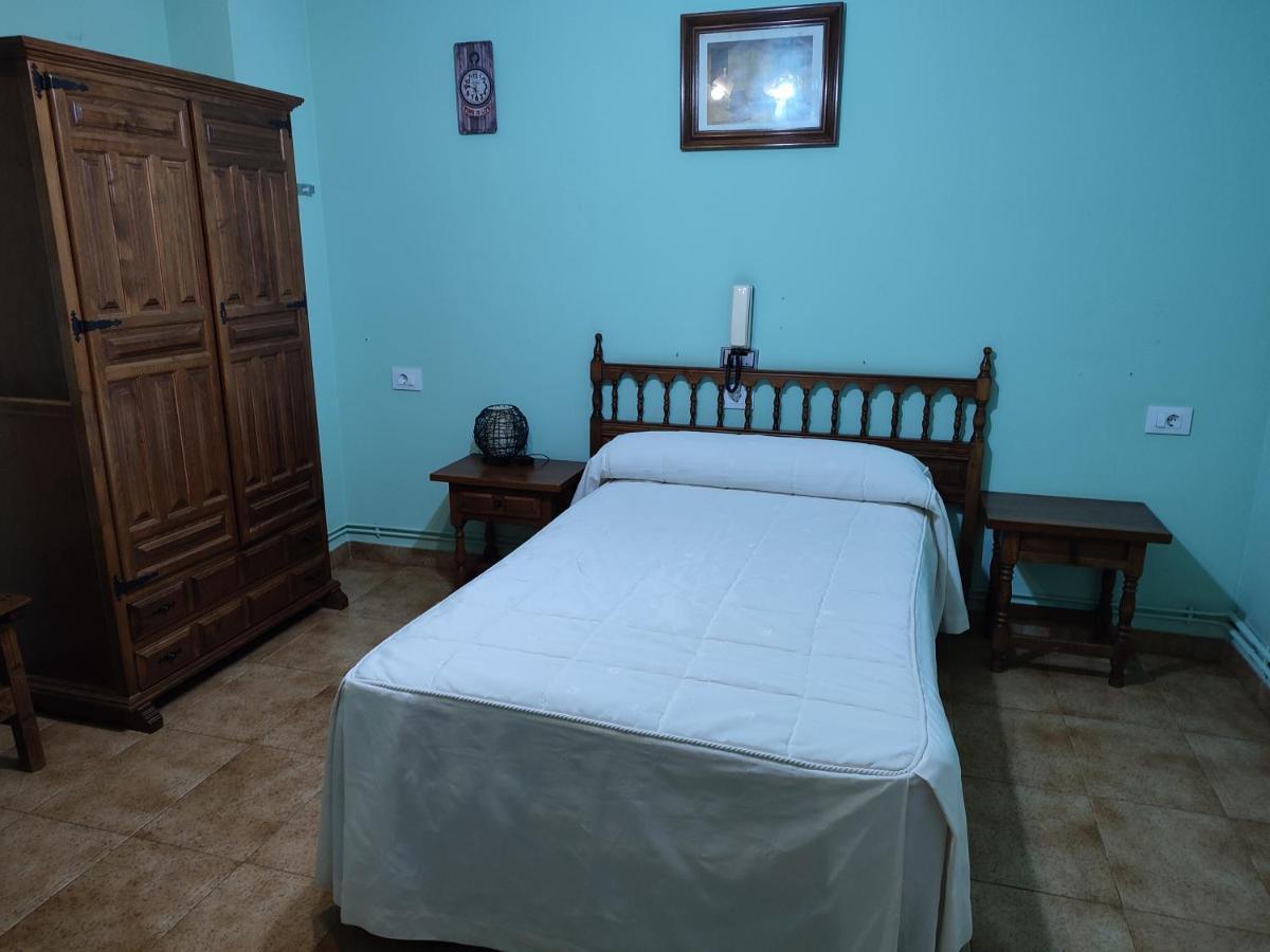 PENSION - Restaurante VILABOA -wifi, aparcamiento propio- Boveda  Esterno foto
