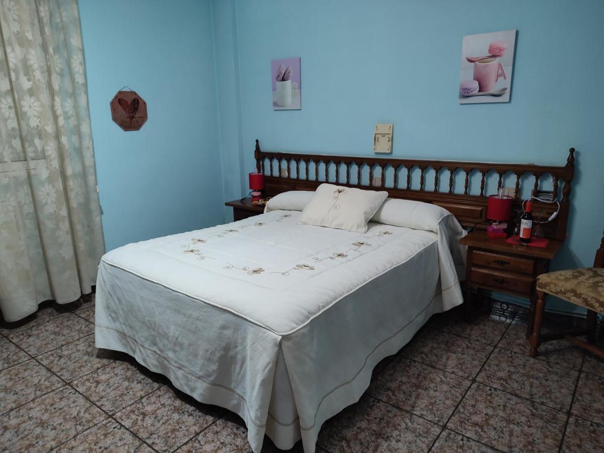PENSION - Restaurante VILABOA -wifi, aparcamiento propio- Boveda  Esterno foto