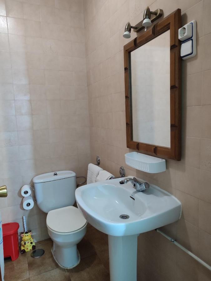 PENSION - Restaurante VILABOA -wifi, aparcamiento propio- Boveda  Esterno foto