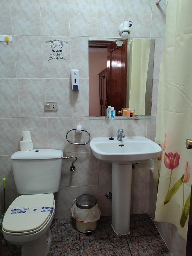PENSION - Restaurante VILABOA -wifi, aparcamiento propio- Boveda  Esterno foto