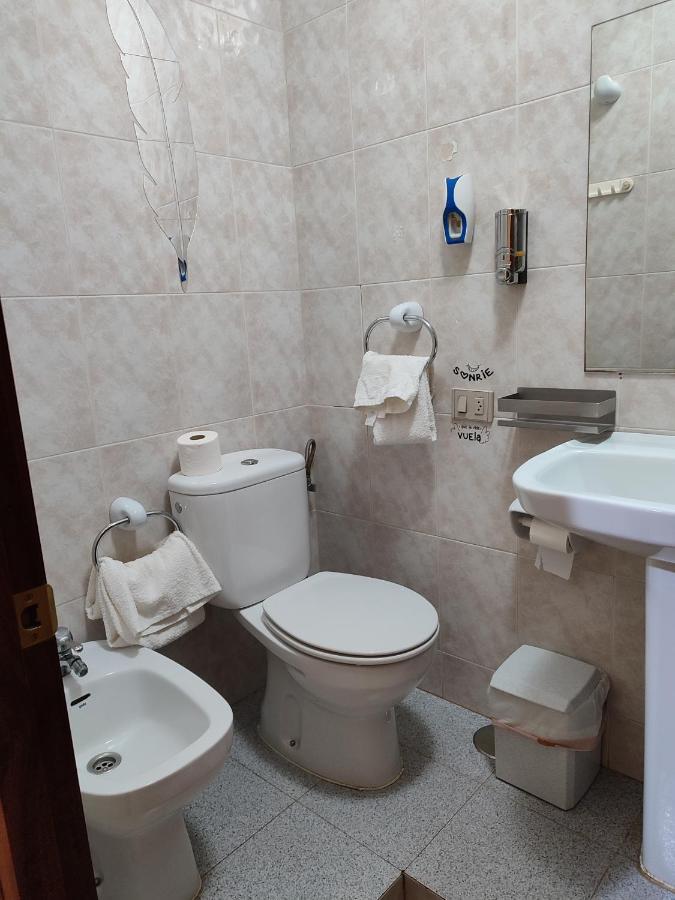 PENSION - Restaurante VILABOA -wifi, aparcamiento propio- Boveda  Esterno foto