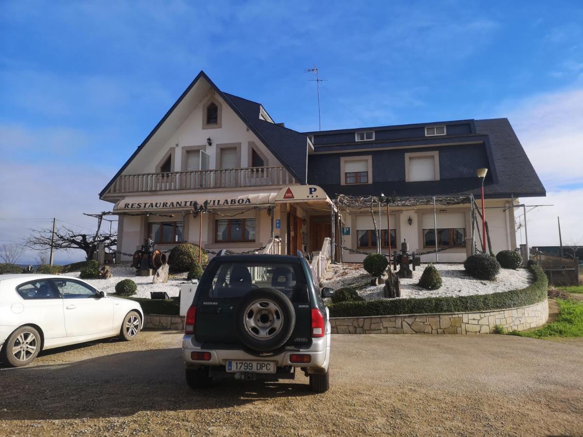 PENSION - Restaurante VILABOA -wifi, aparcamiento propio- Boveda  Esterno foto