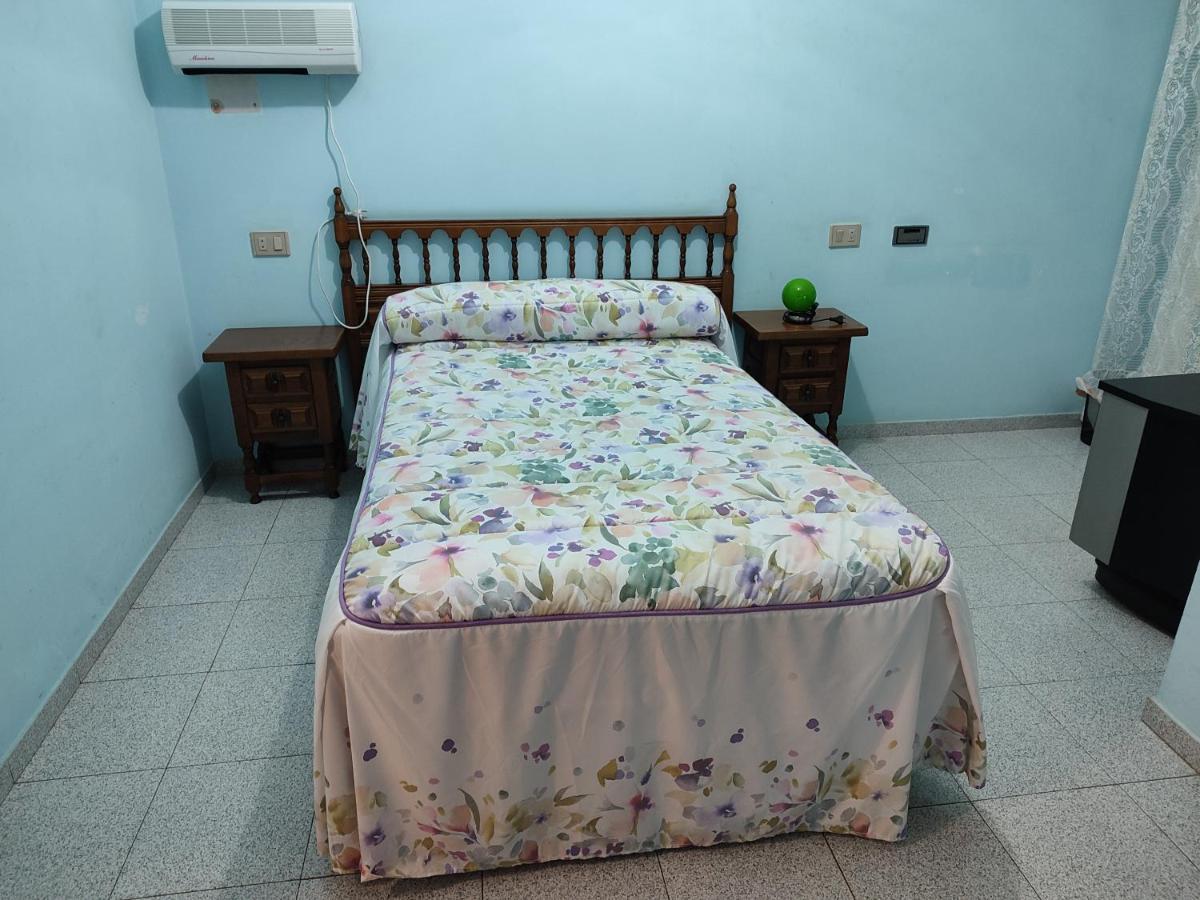 PENSION - Restaurante VILABOA -wifi, aparcamiento propio- Boveda  Esterno foto