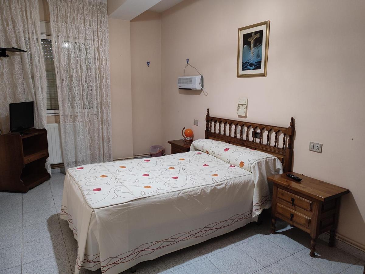 PENSION - Restaurante VILABOA -wifi, aparcamiento propio- Boveda  Esterno foto